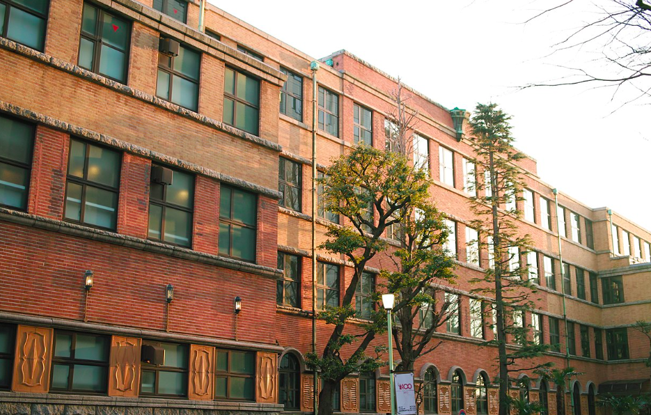 上智大学