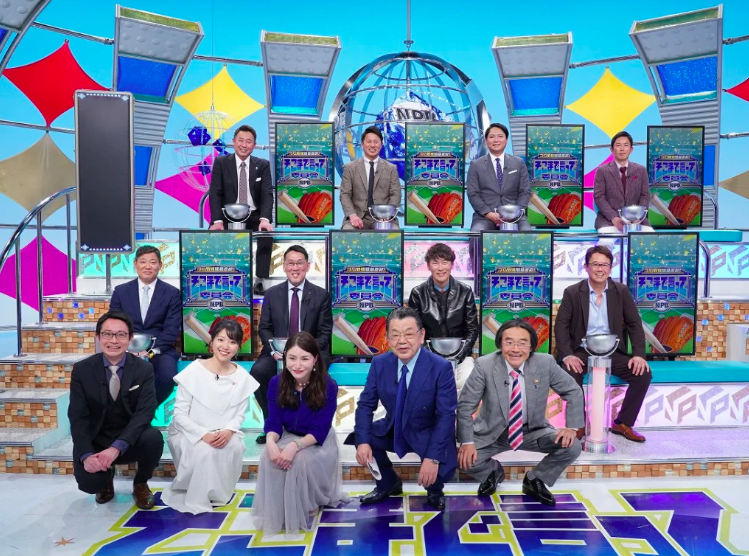 そこまで言って委員会に出演する須田慎一郎（前列右から2番目）