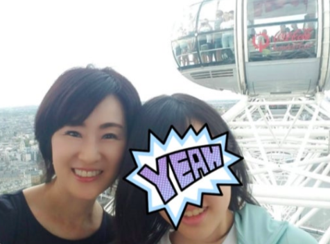 田村あゆち（左）と中学生頃の娘