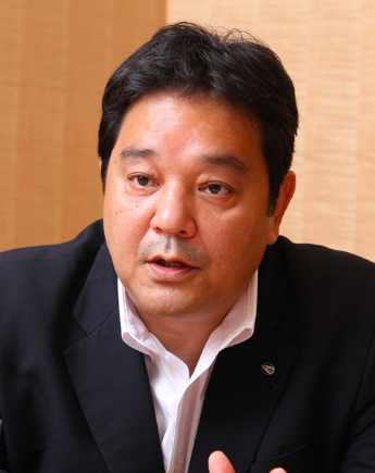 鈴木哲夫