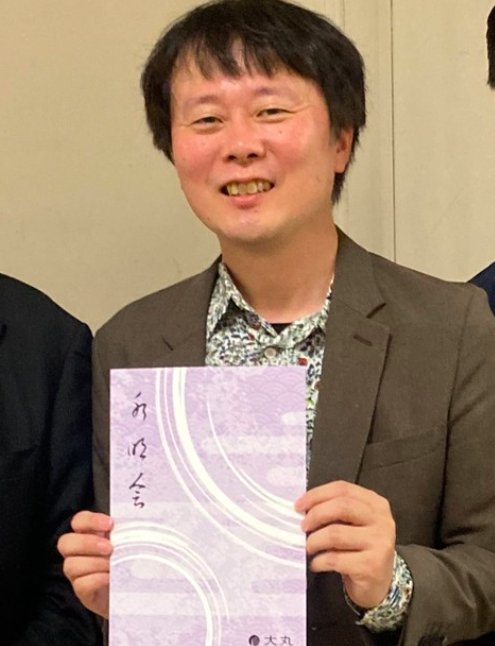 大野裕之の左手薬指に指輪はみられない