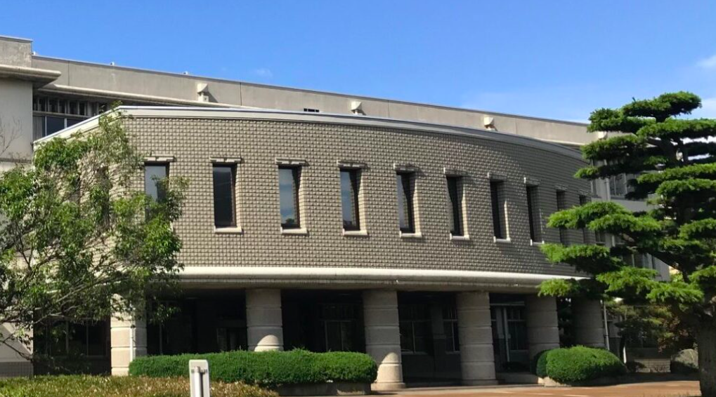 富山県立高岡高等学校