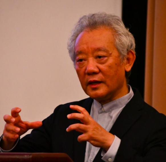 高橋和夫の左手薬指に指輪はみられない