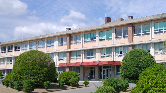 山口県立防府高等学校